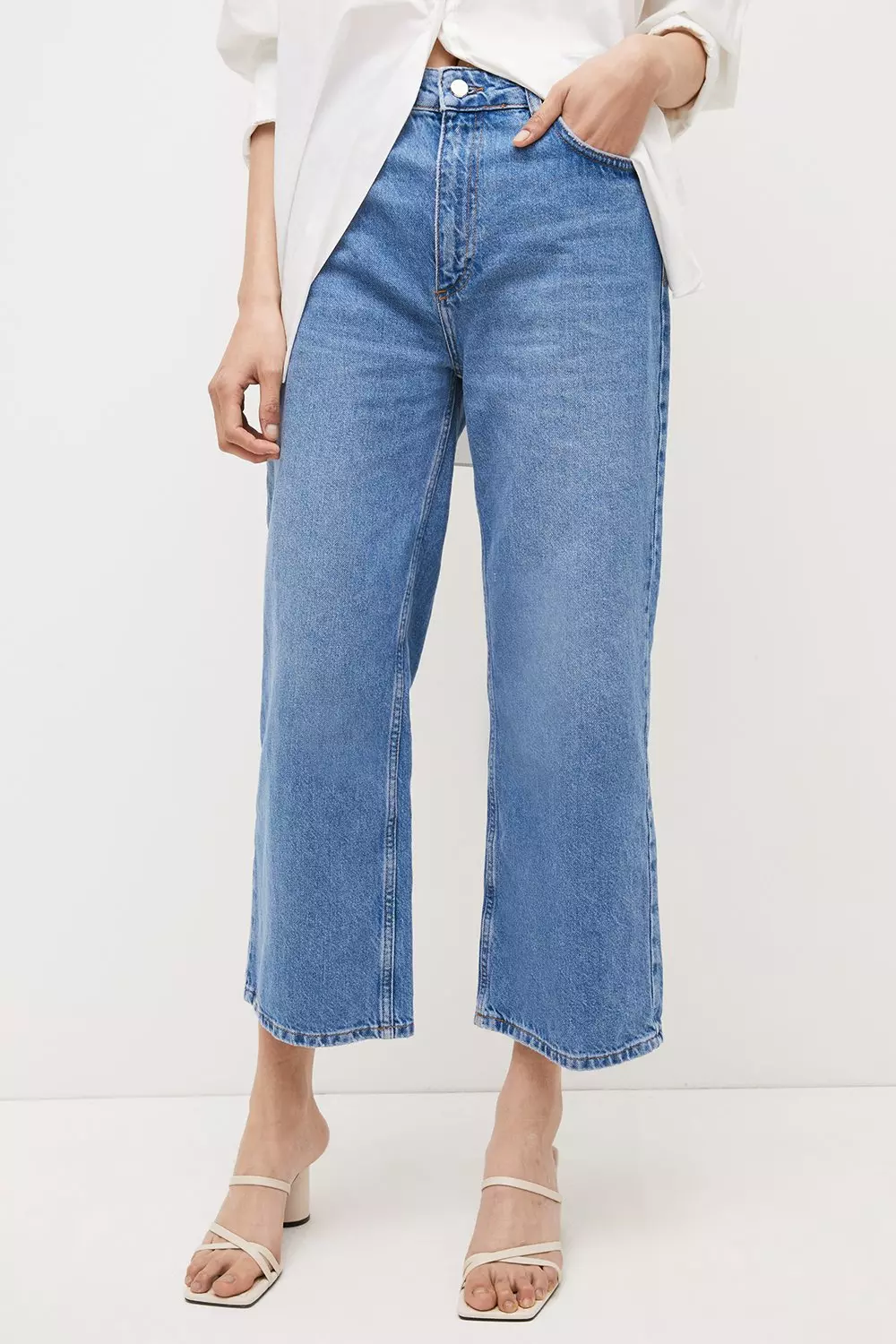 Mid rise wide store leg cropped jeans